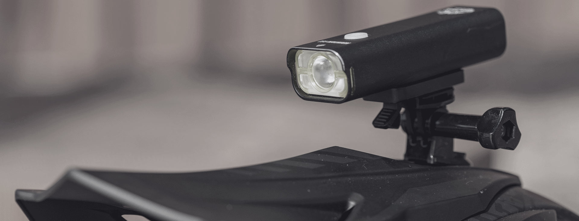 Mountain Lab X800 Flashlight