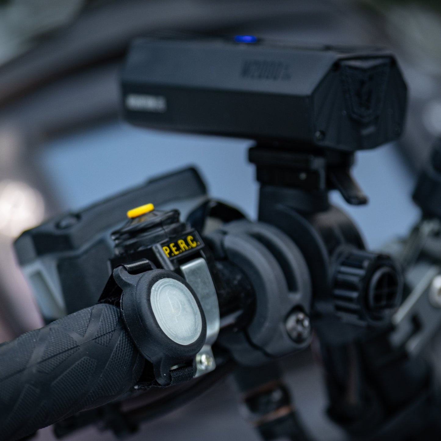 W2000 Flashlight Kit